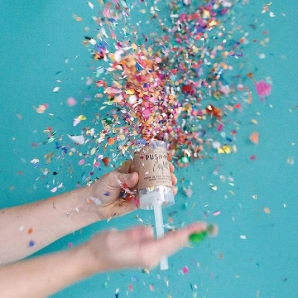 Kleurrijke 1-delige bruidsdouc - Confetti Cannon Tube recensie en prijs